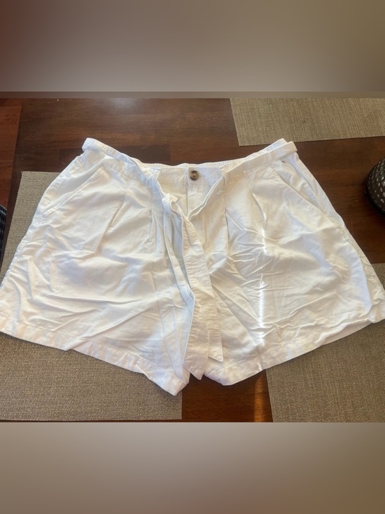 Tommy Hilfiger Pants - Tommy‎ Hilfiger white shorts.
